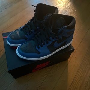 Air Jordan 1 Retro High OG 'Dark Marina Blue'